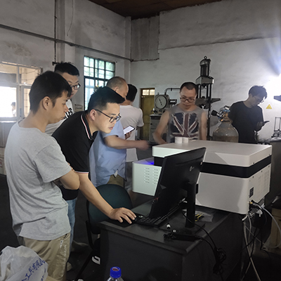 創想儀器GLMY受邀為江西理化培訓班學員做光譜儀培訓